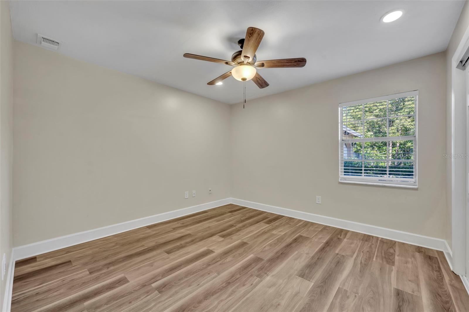 Image 25 of 32 For 110 Bilsdale Court