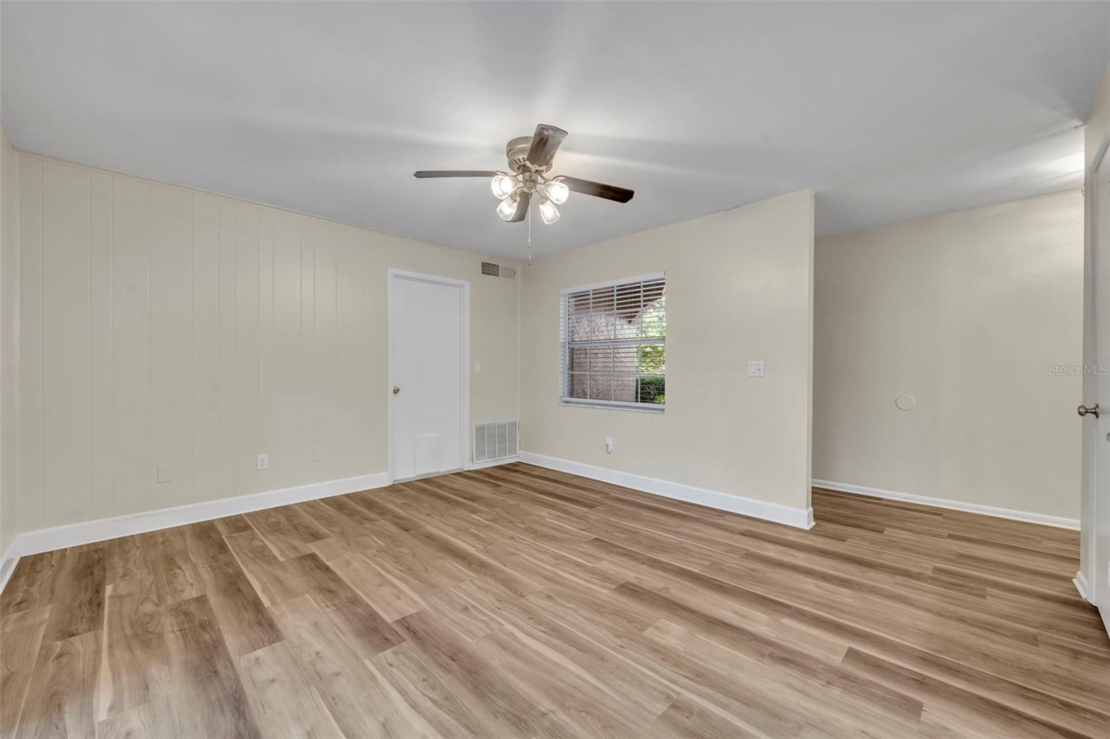 Image 9 of 32 For 110 Bilsdale Court