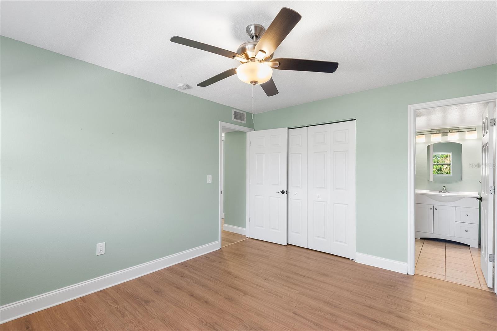 Image 9 of 11 For 6262 Emerson Avenue S 21