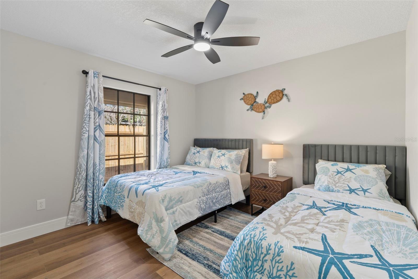 Image 23 of 30 For 121 Champlain Drive