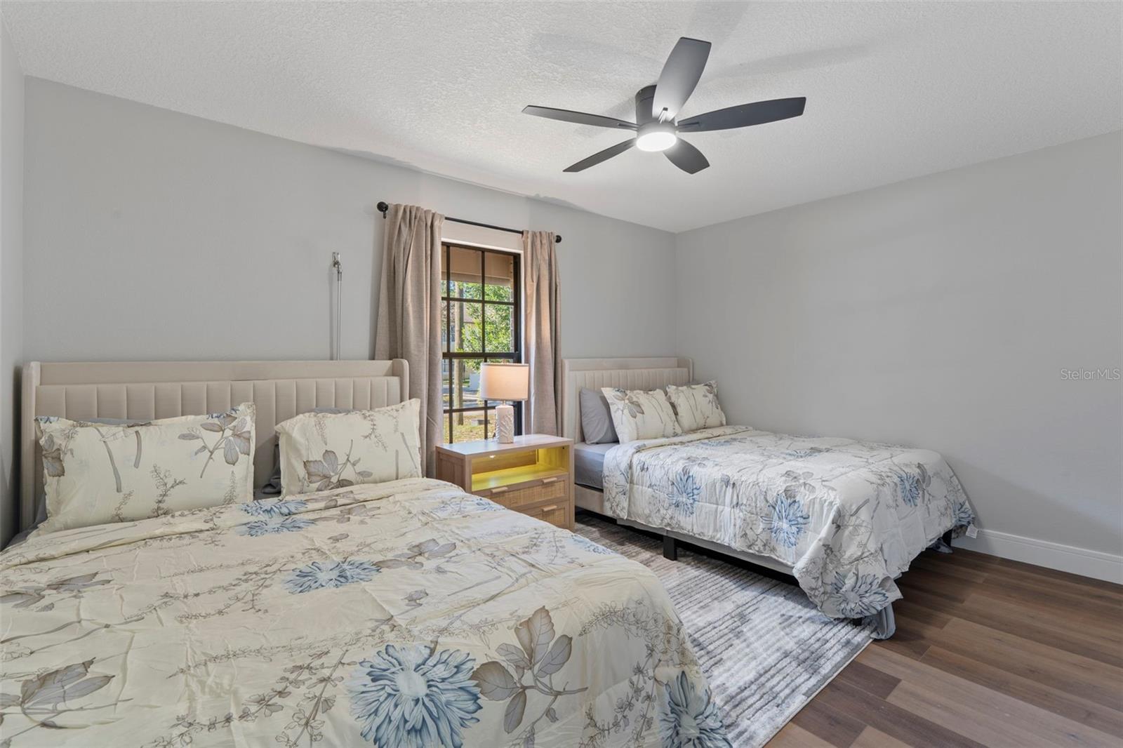 Image 25 of 30 For 121 Champlain Drive