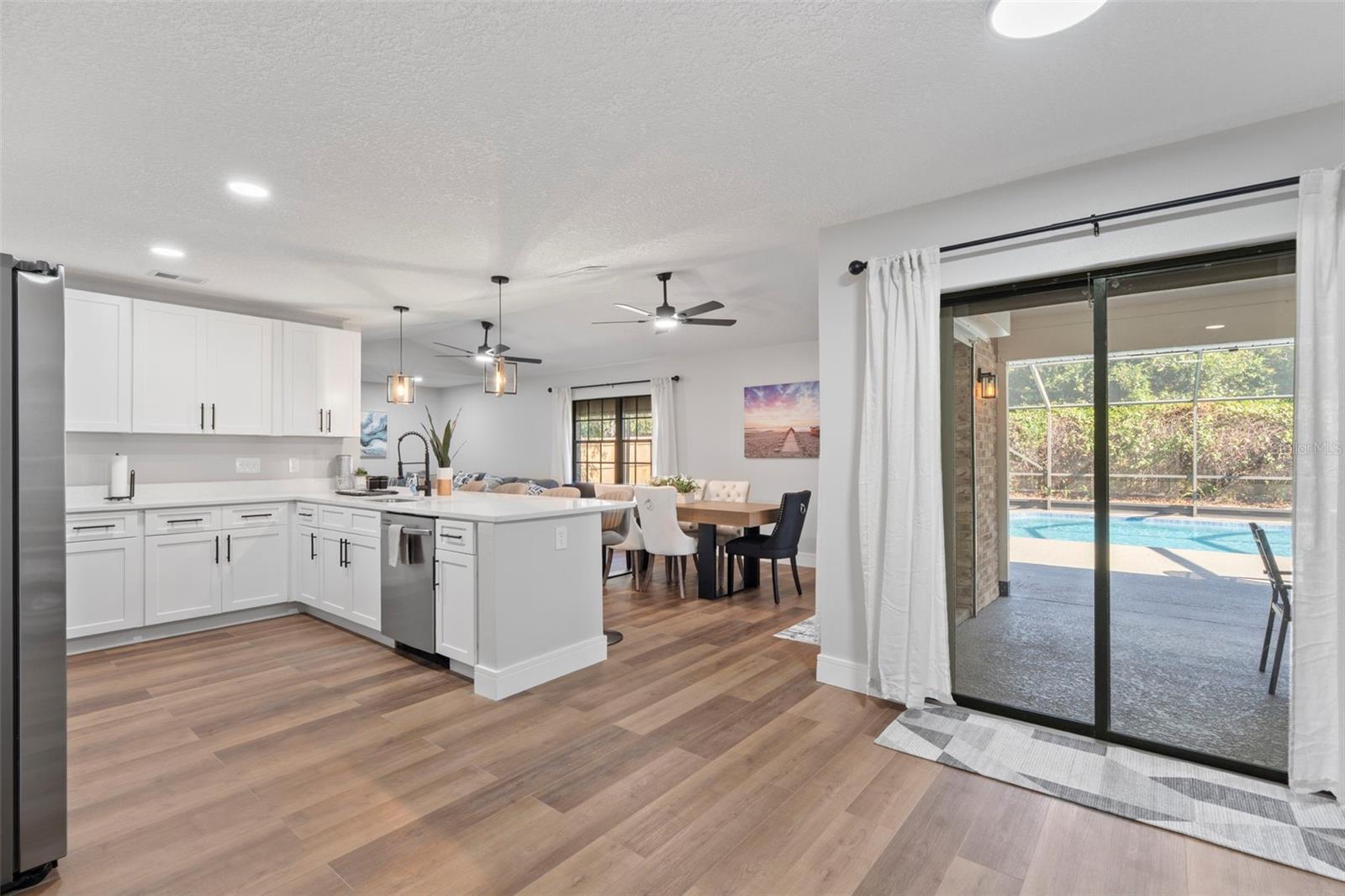 Image 8 of 30 For 121 Champlain Drive