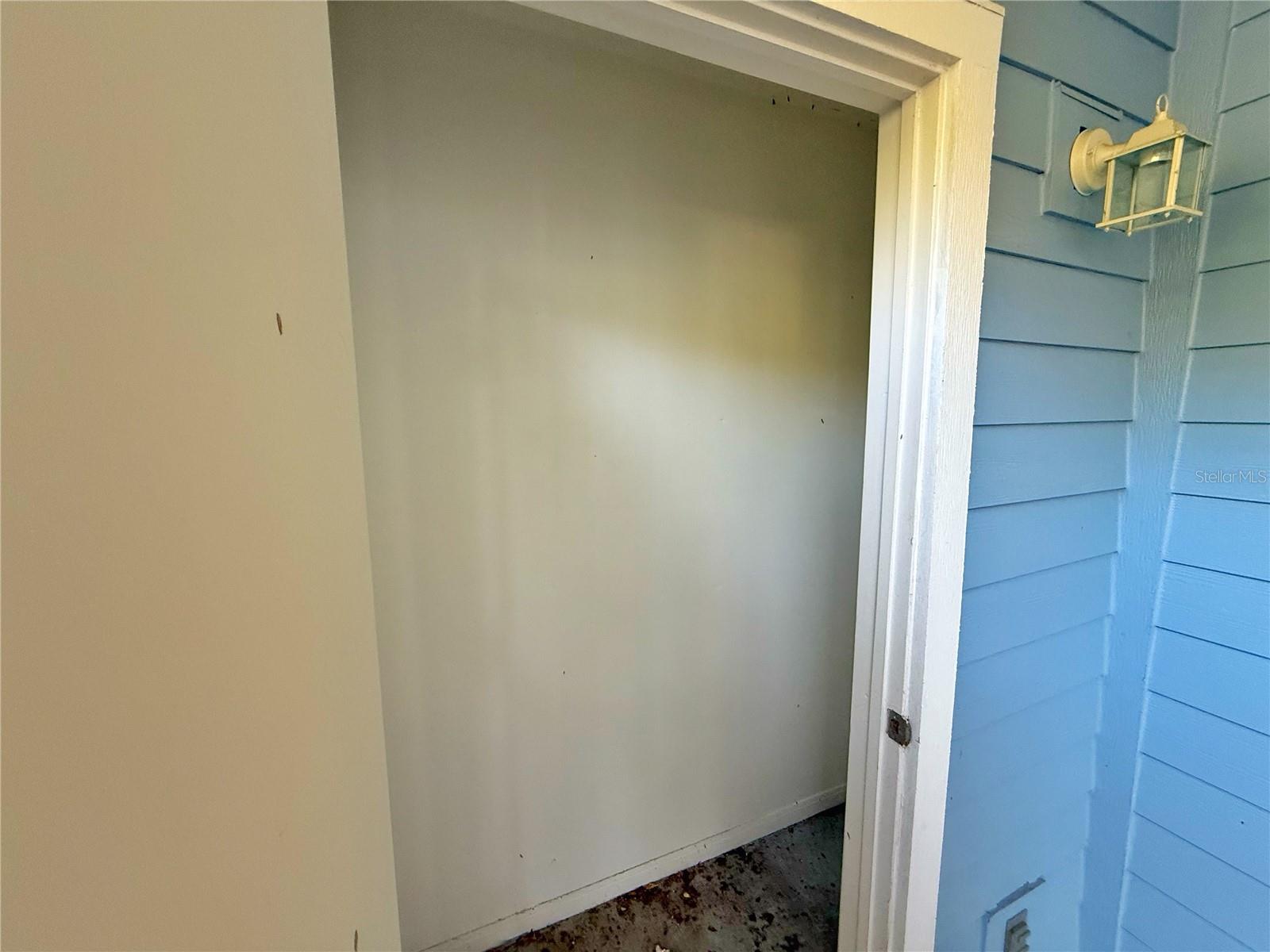 Image 16 of 17 For 709 Secret Harbor Lane 101