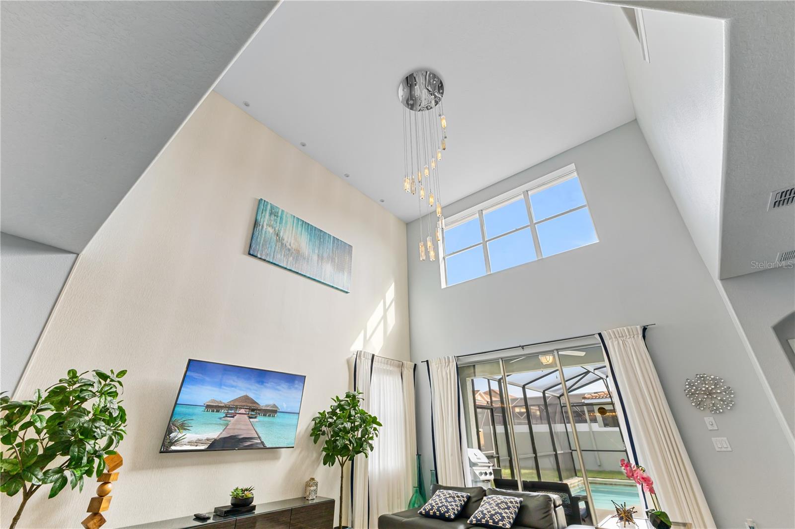 Image 11 of 54 For 9006 Majesty Palm Road