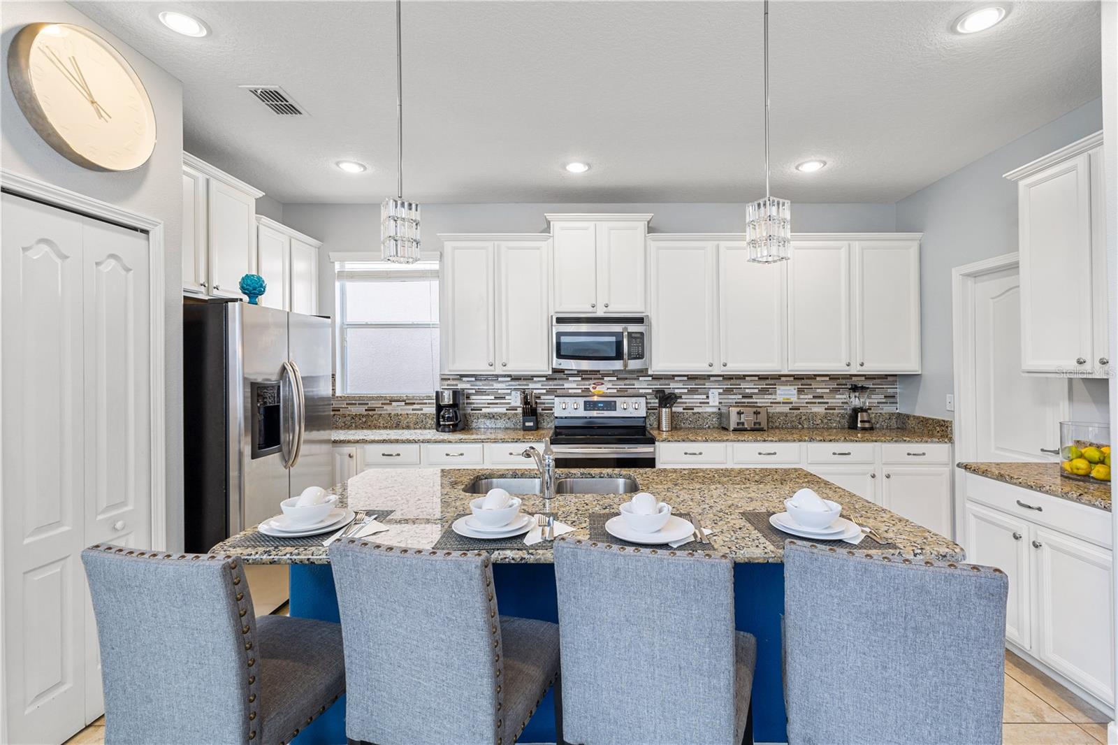 Image 18 of 54 For 9006 Majesty Palm Road