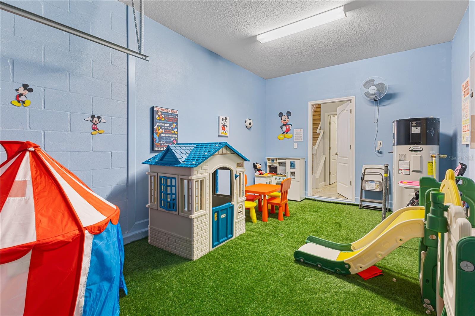 Image 32 of 54 For 9006 Majesty Palm Road