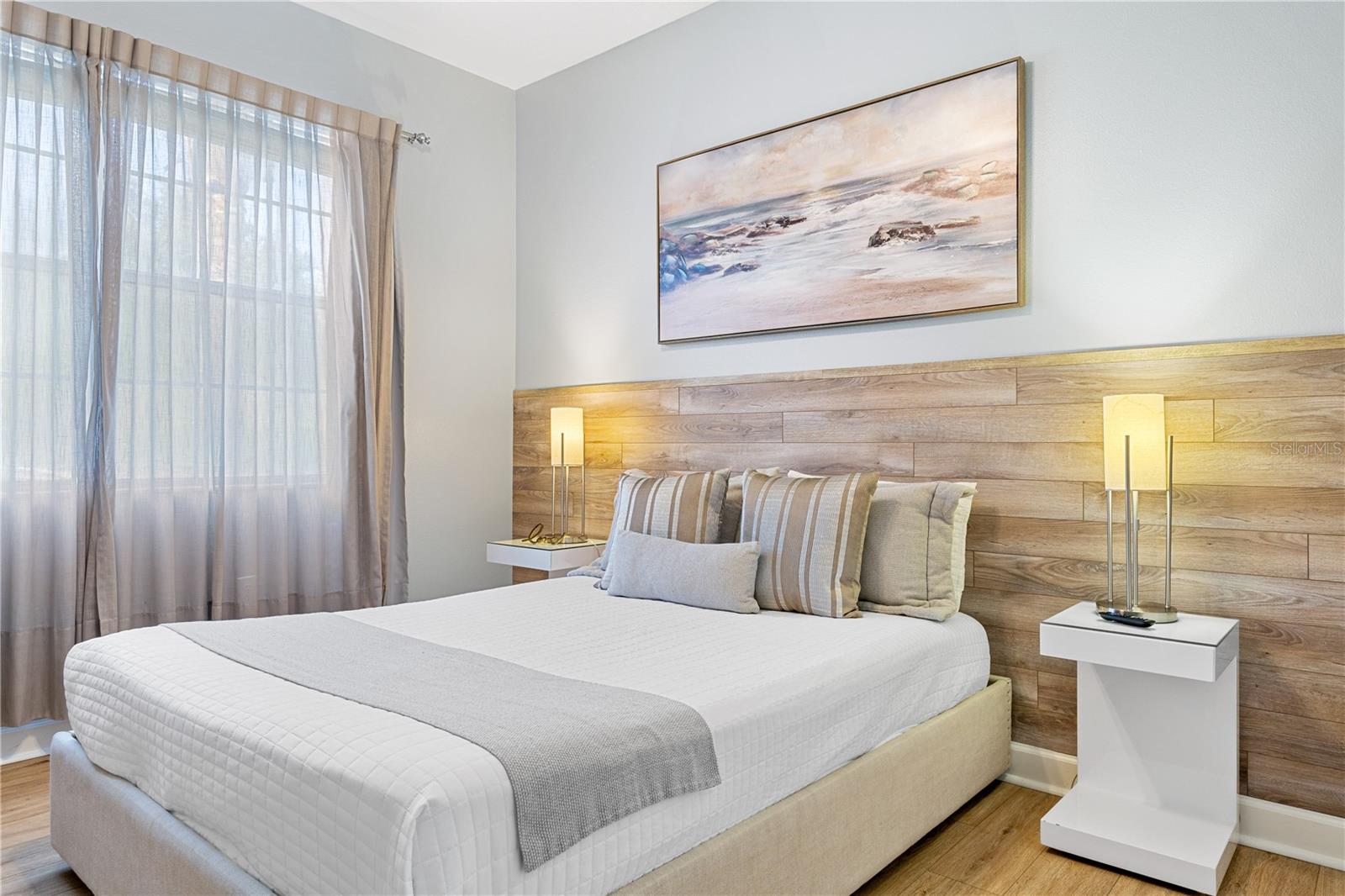 Image 7 of 54 For 9006 Majesty Palm Road