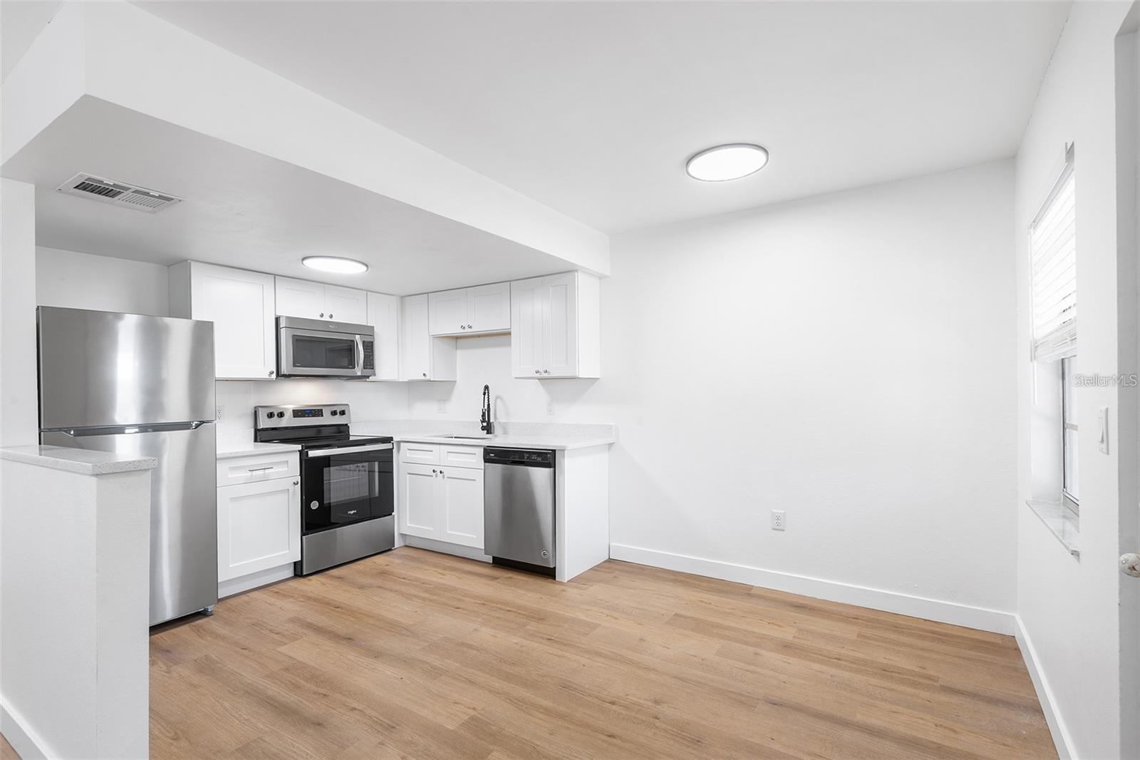 Image 4 of 8 For 555 62nd Street S 102