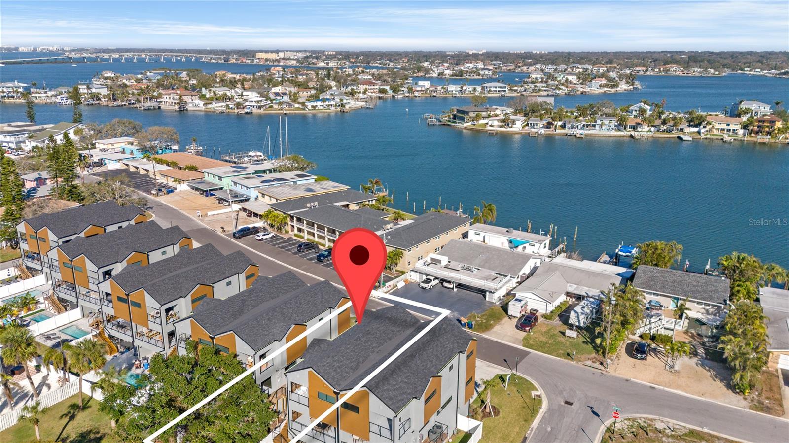 Image 10 of 81 For 2200 Bay Boulevard B