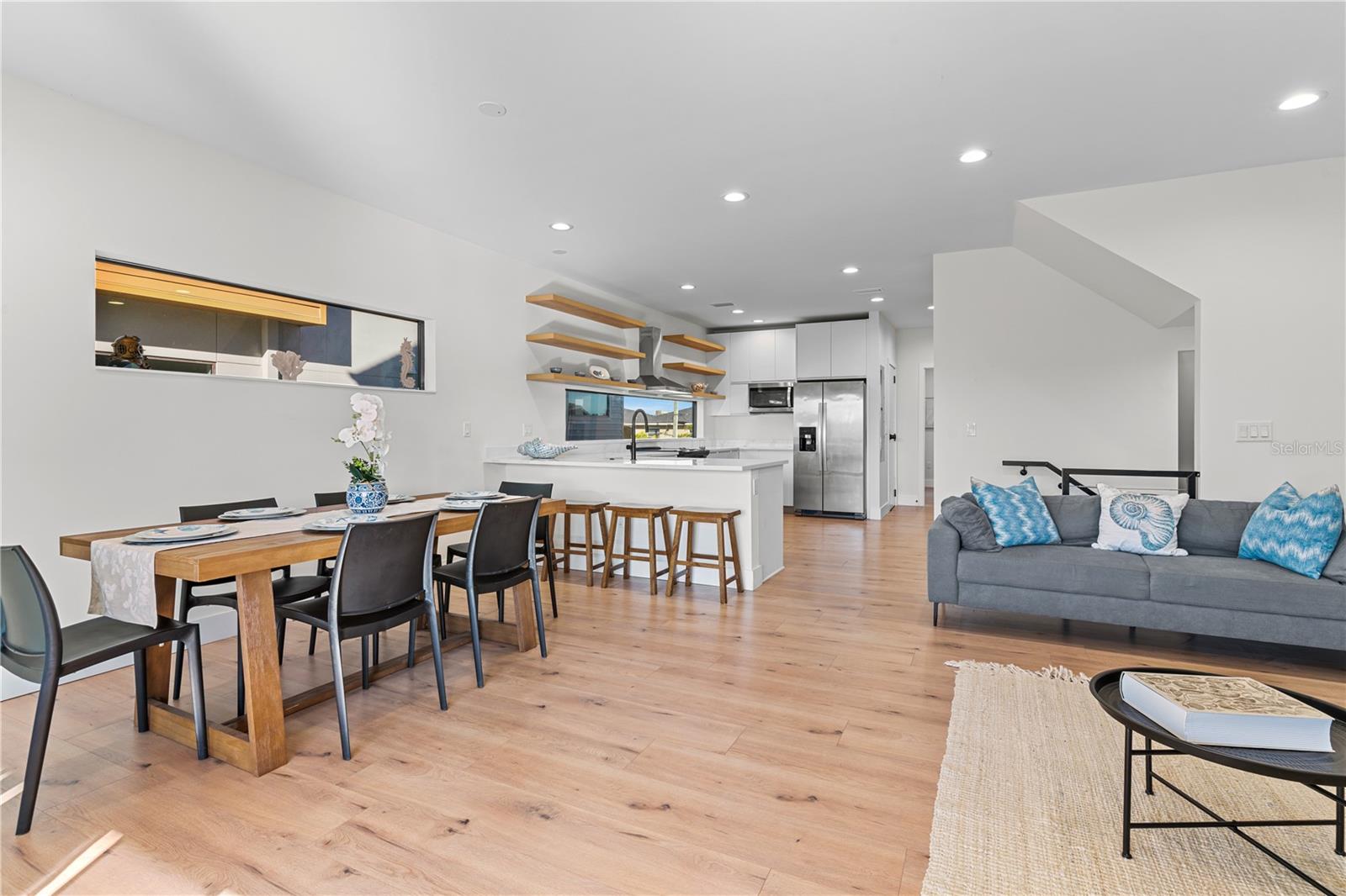 Image 30 of 81 For 2200 Bay Boulevard B