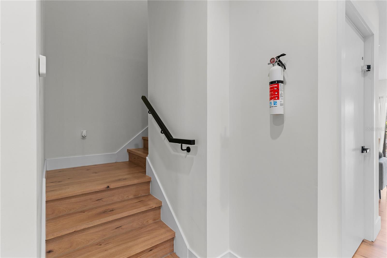 Image 40 of 81 For 2200 Bay Boulevard B