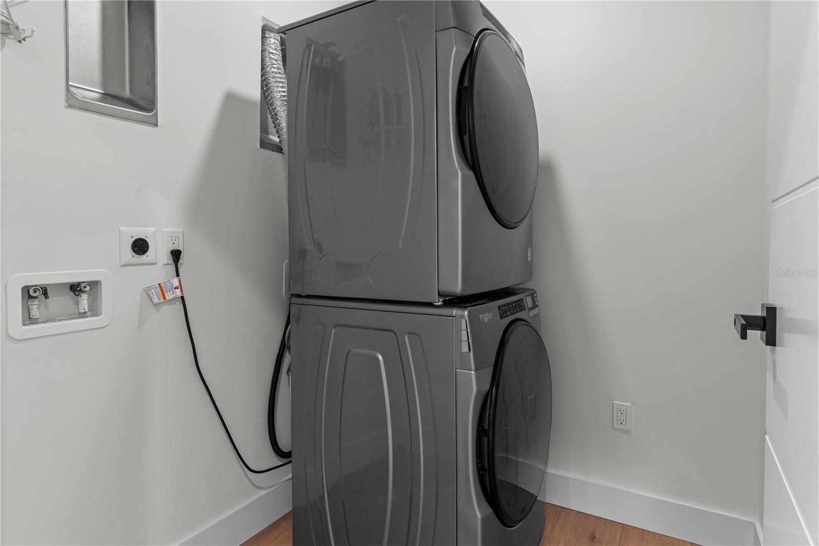 Image 65 of 81 For 2200 Bay Boulevard B