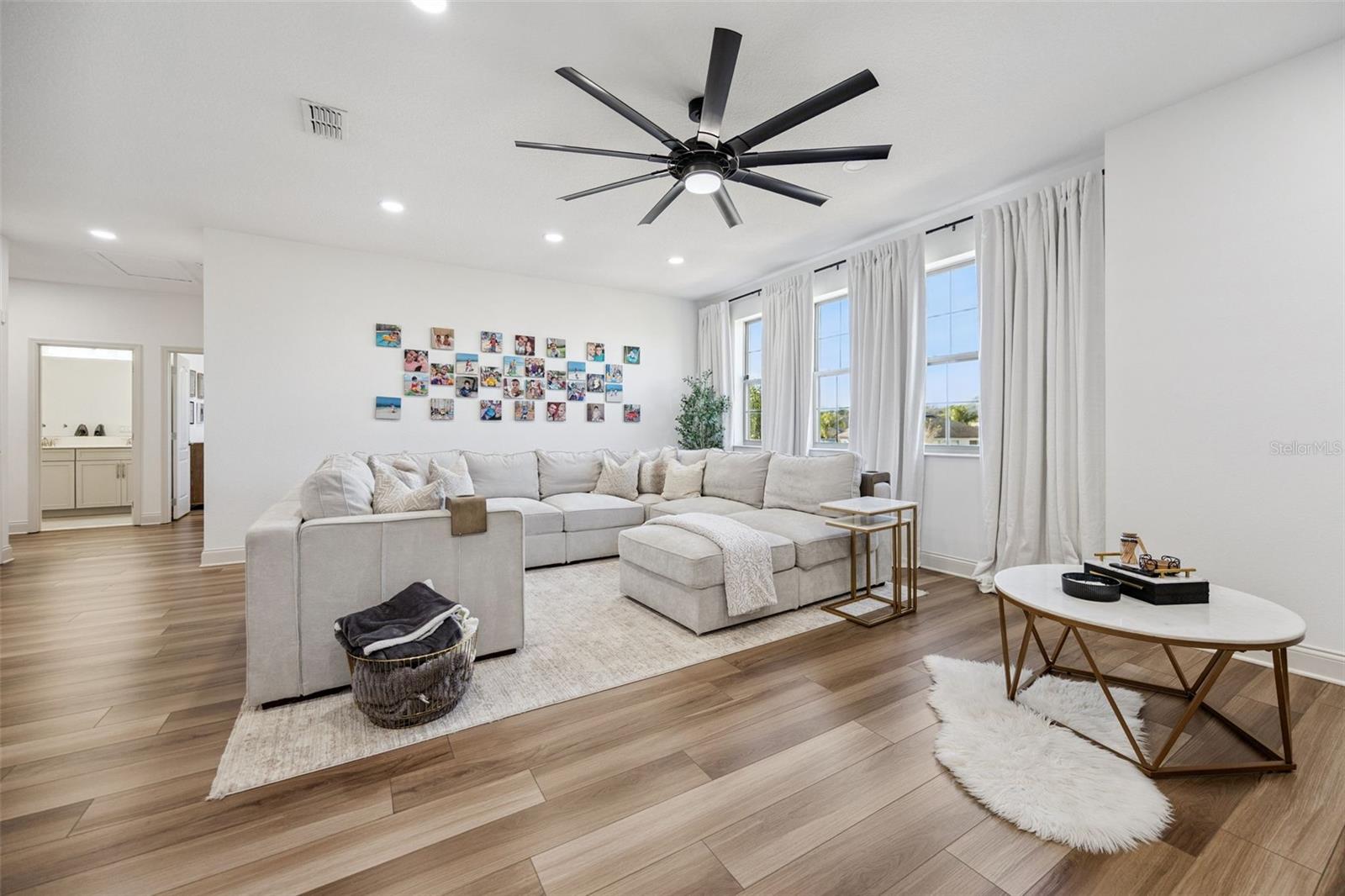 Image 30 of 62 For 3245 Upland Point