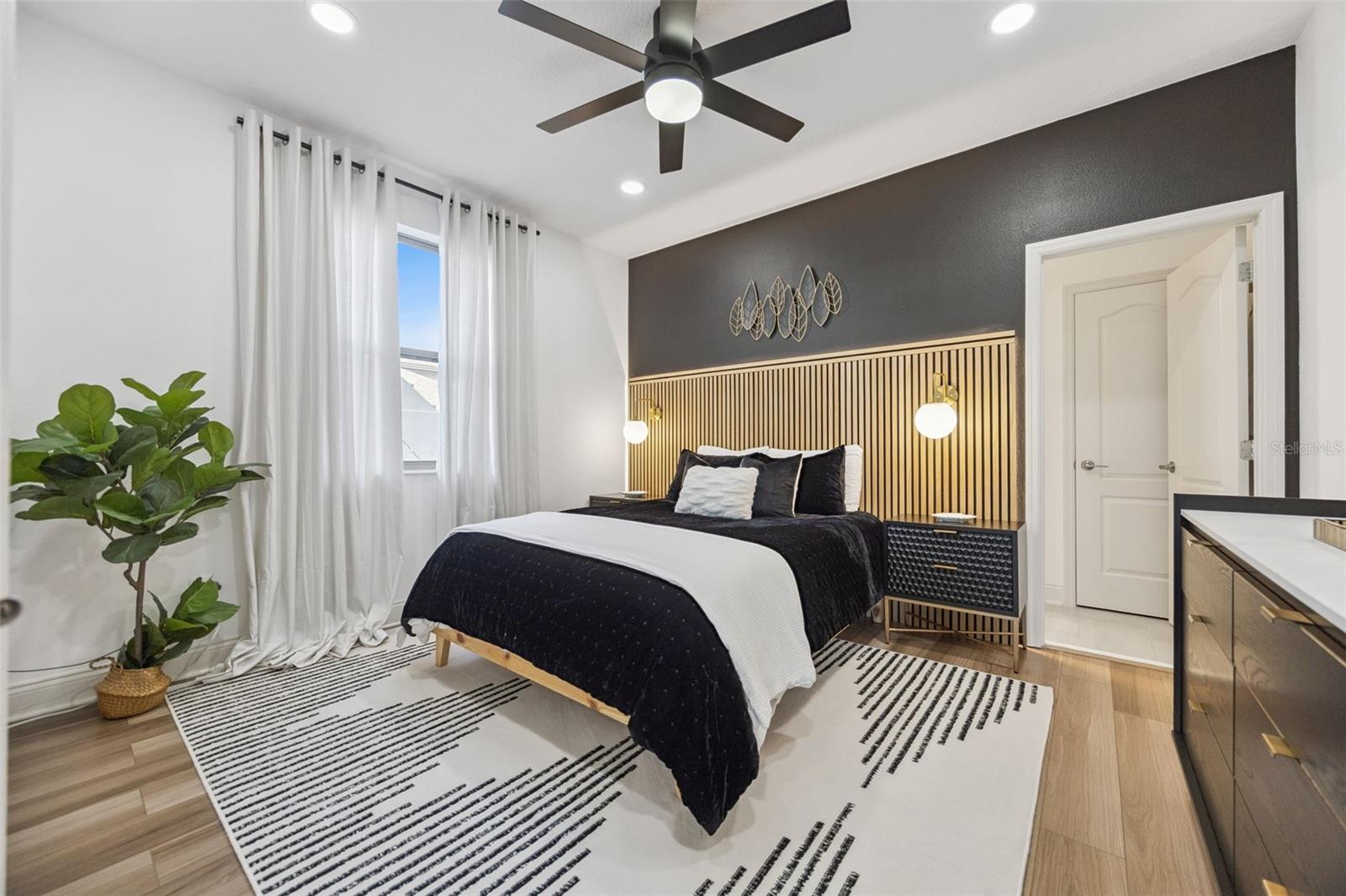 Image 32 of 62 For 3245 Upland Point