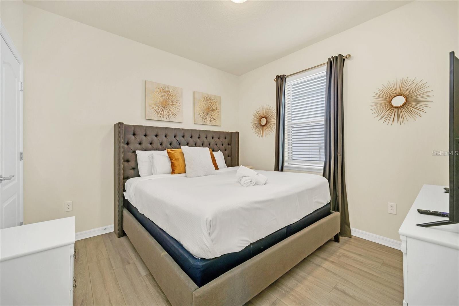 Image 16 of 33 For 2468 Dubai Street