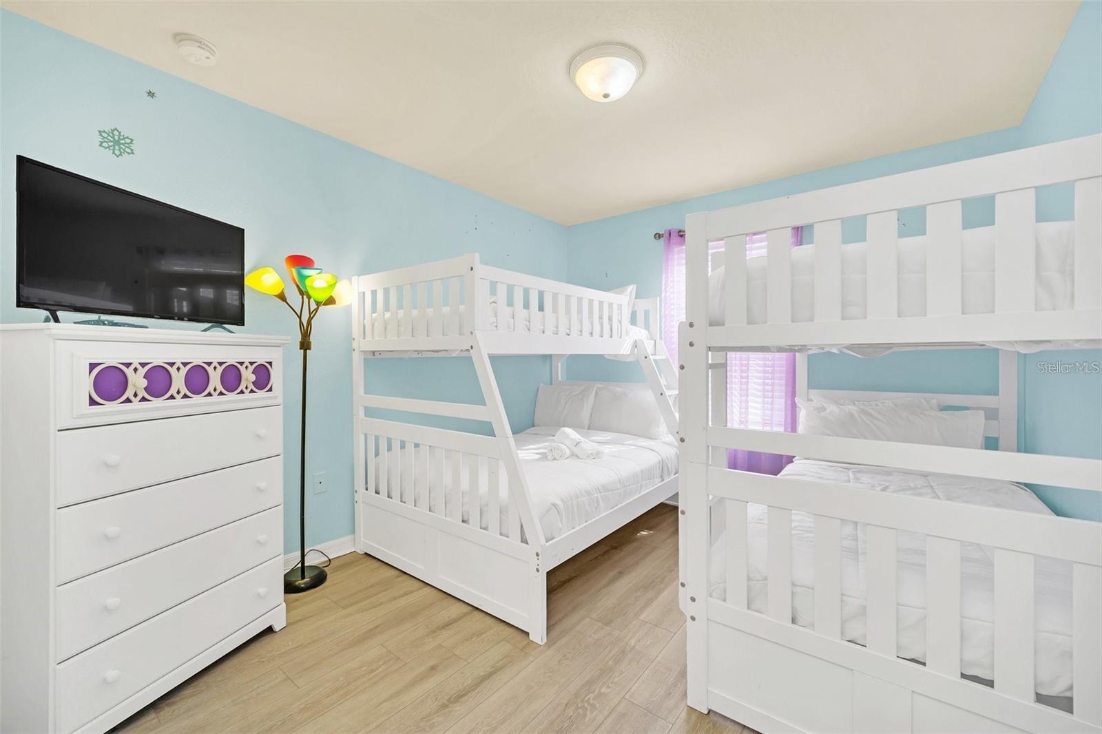 Image 21 of 33 For 2468 Dubai Street