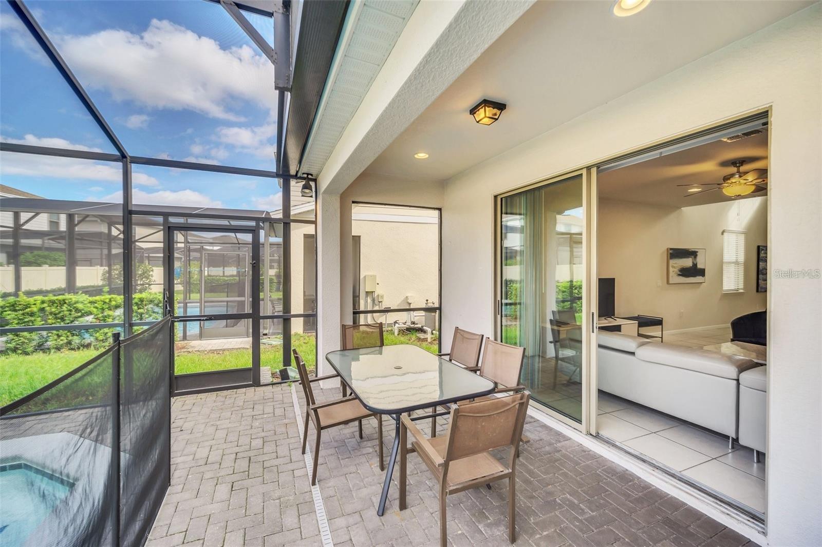 Image 29 of 33 For 2468 Dubai Street