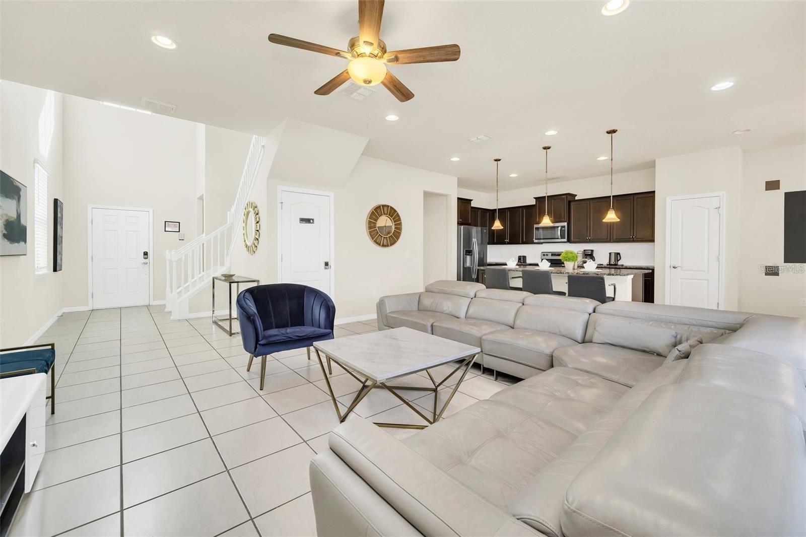 Image 7 of 33 For 2468 Dubai Street