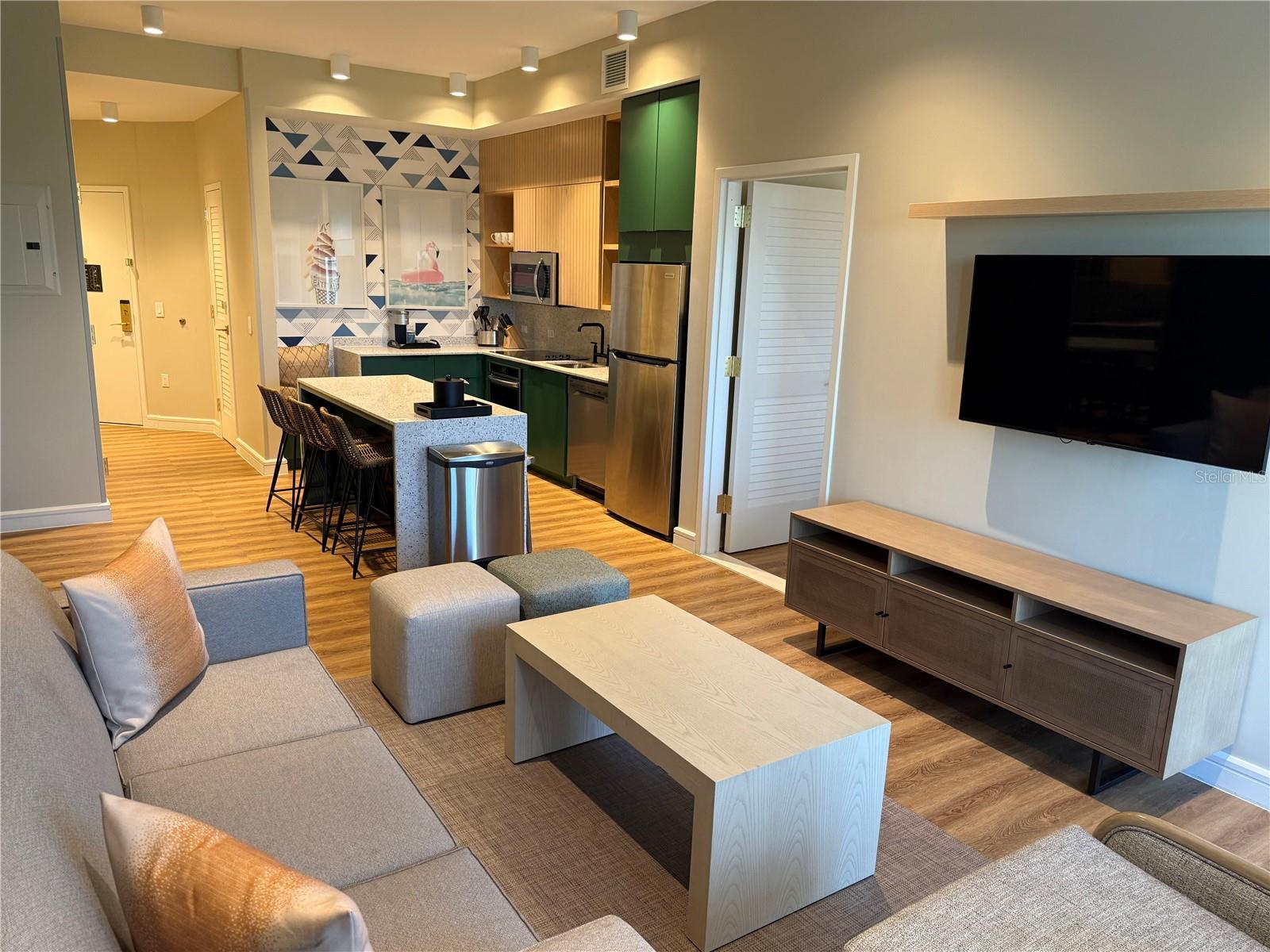 Image 6 of 19 For 3151 Sunset Walk Drive 302