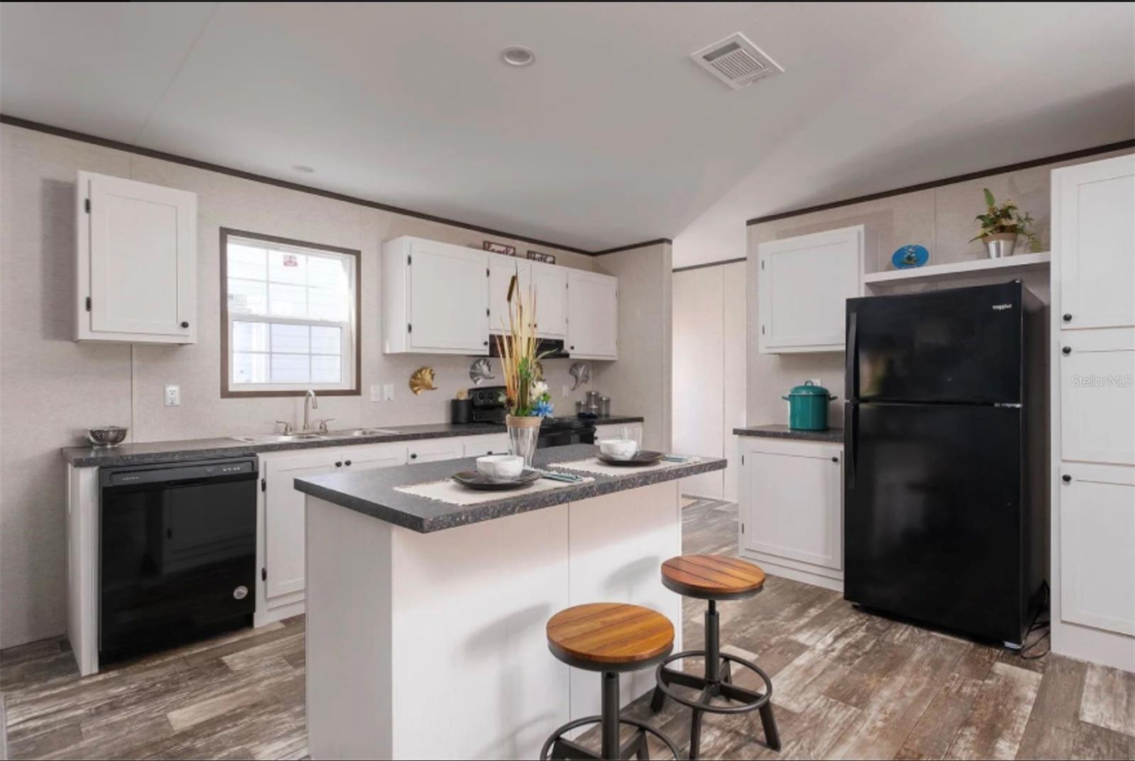 Image 3 of 15 For 000 Poyner Road