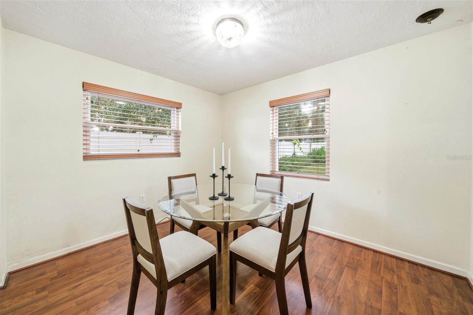 Image 17 of 39 For 2712 Crystal Lake Drive