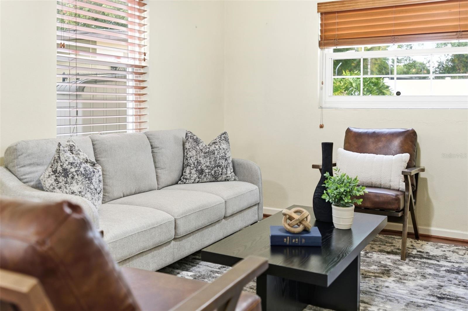 Image 22 of 39 For 2712 Crystal Lake Drive