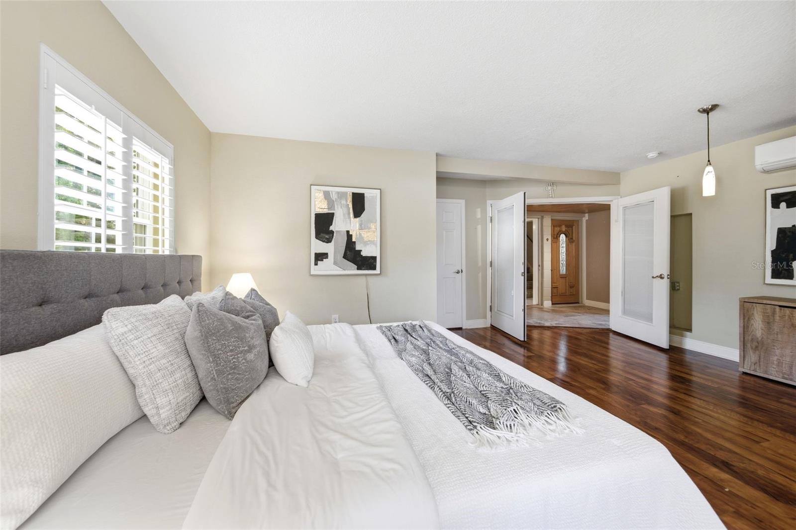 Image 29 of 39 For 2712 Crystal Lake Drive