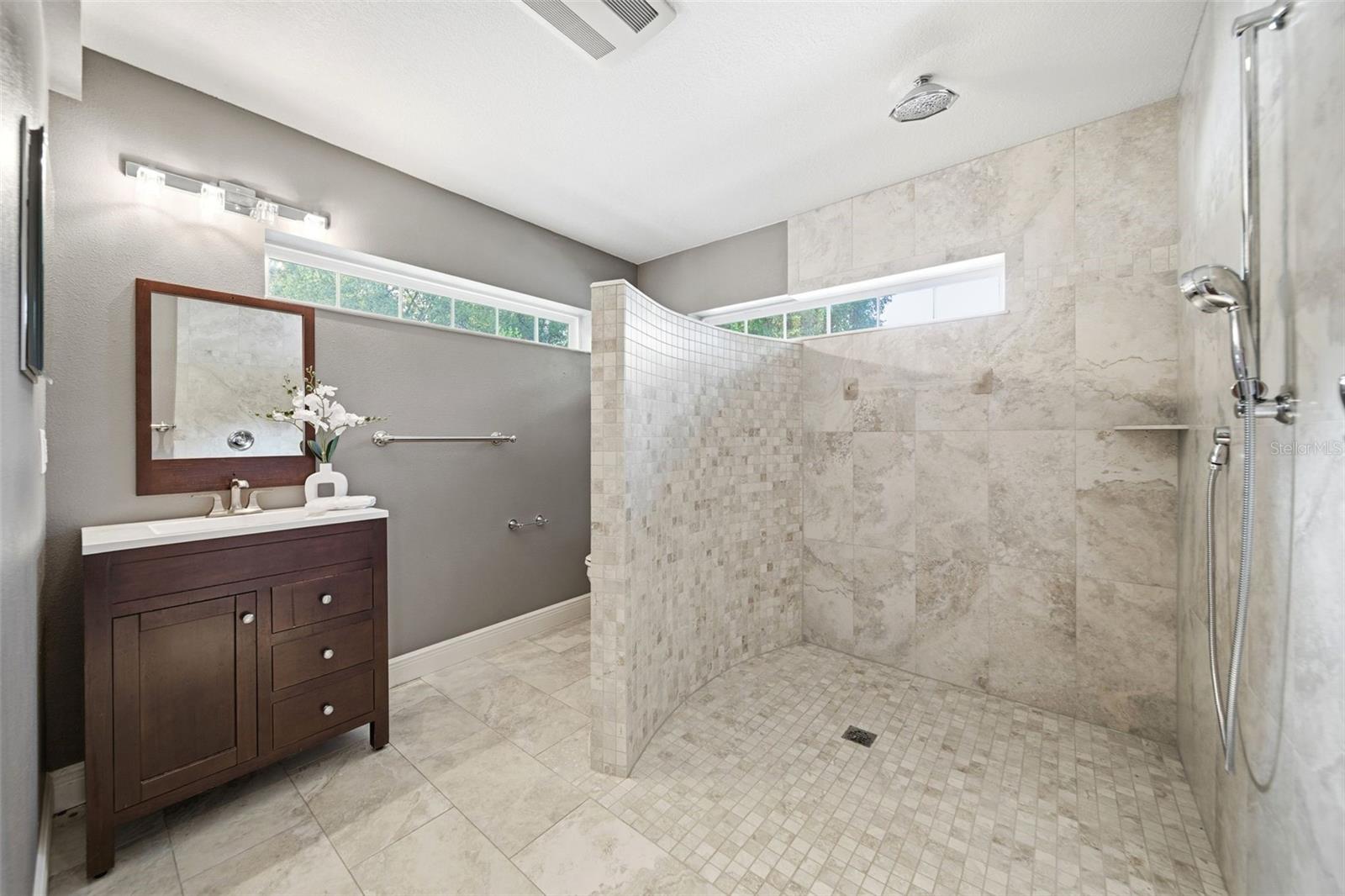 Image 30 of 39 For 2712 Crystal Lake Drive