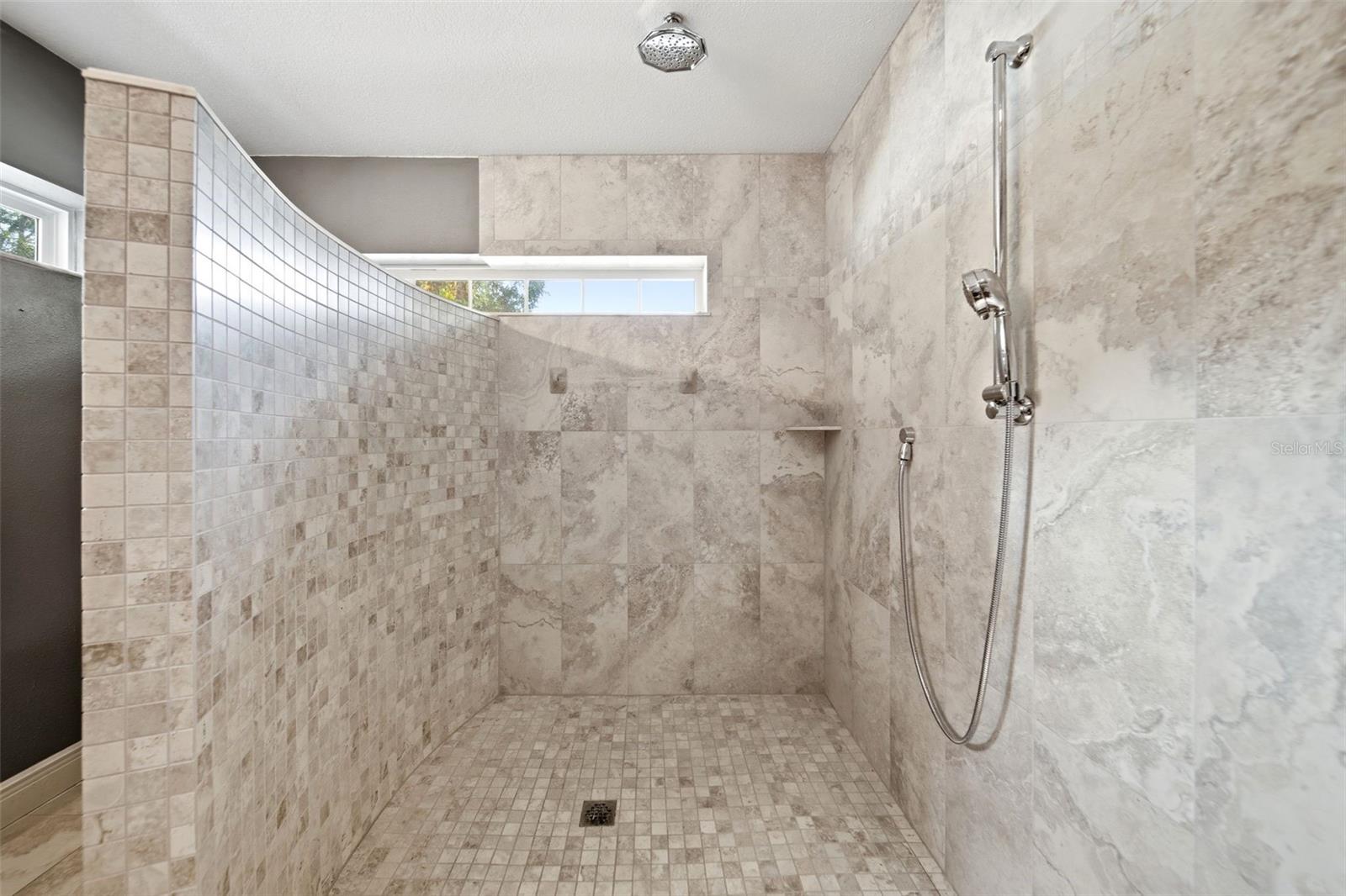 Image 31 of 39 For 2712 Crystal Lake Drive