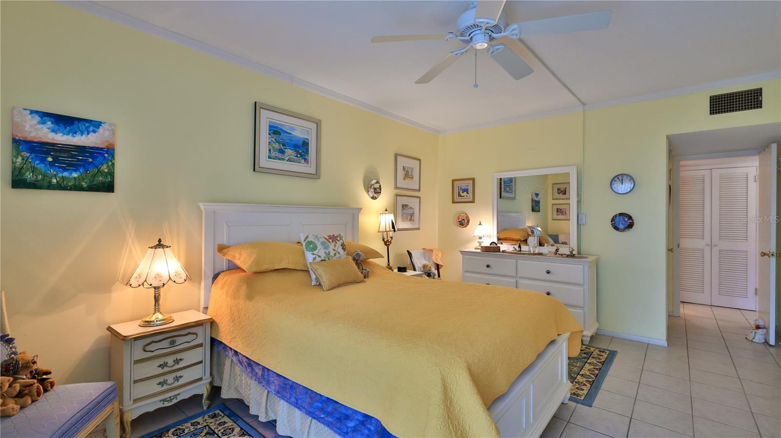 Image 13 of 25 For 717 Beach Street 205c