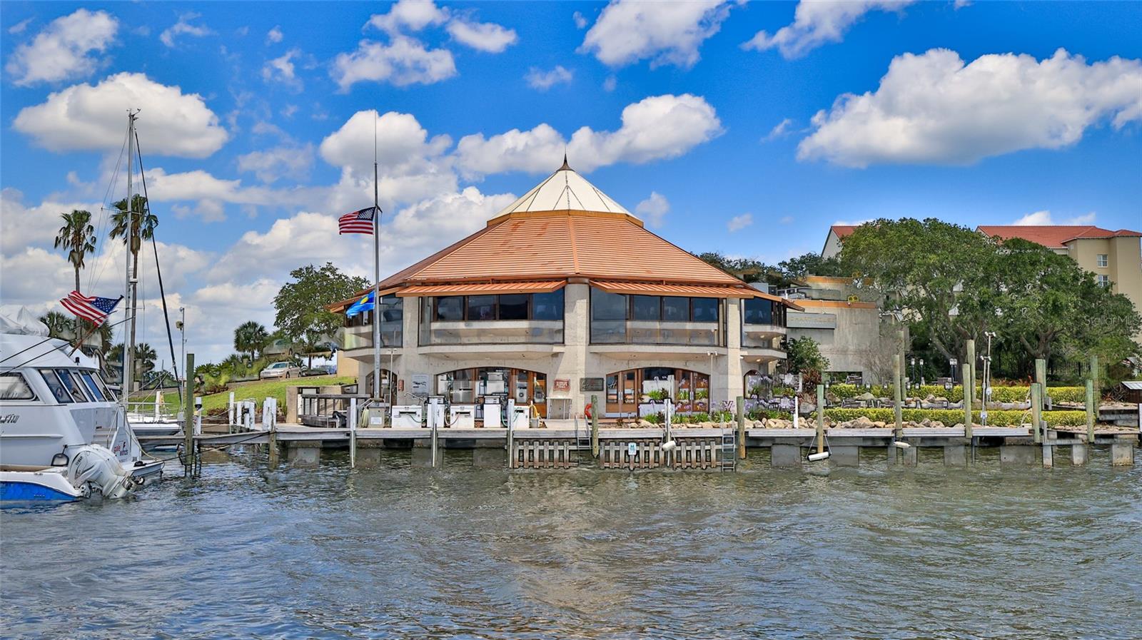 Image 20 of 25 For 717 Beach Street 205c