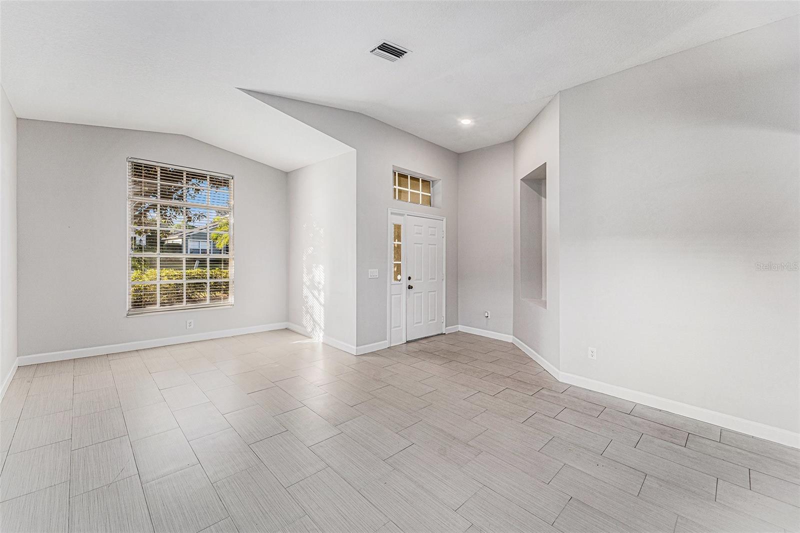 Image 4 of 25 For 3316 Stonebridge Trail