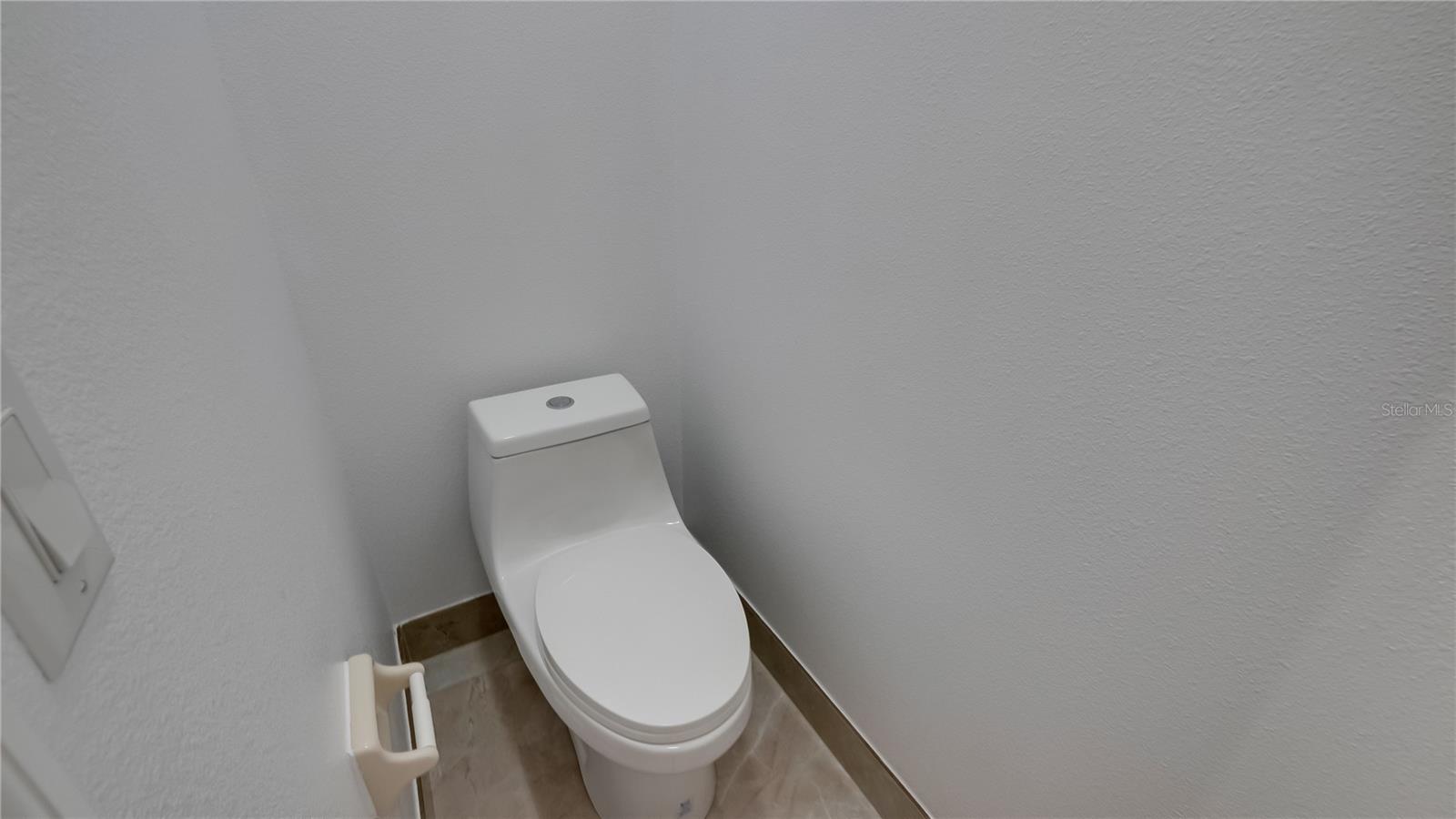 Image 16 of 35 For 4591 Sandhurst Street