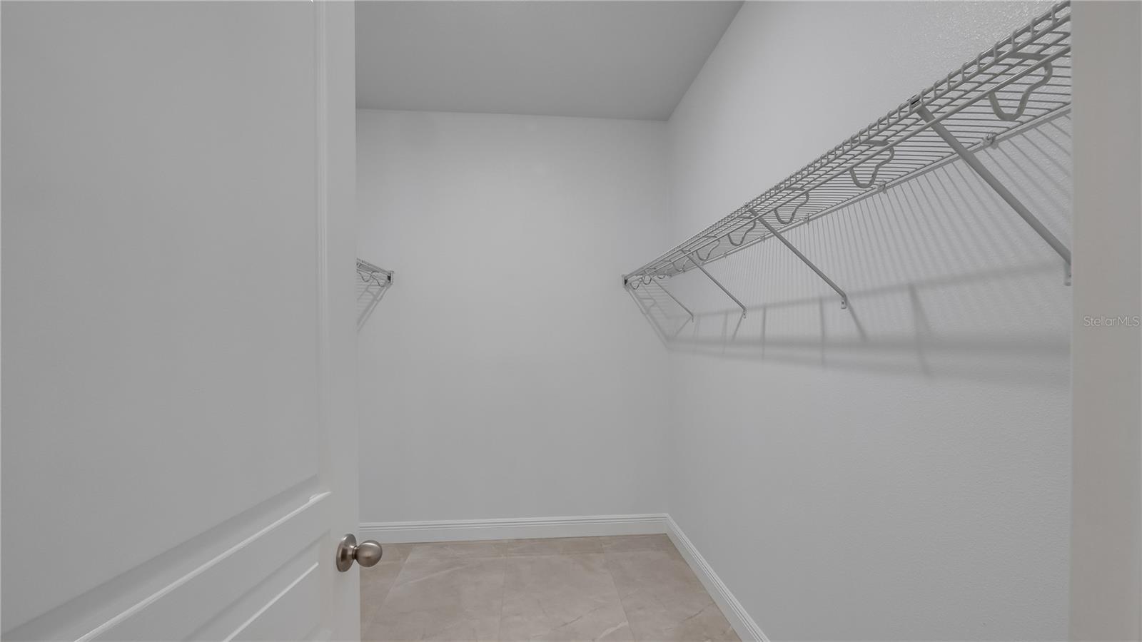 Image 17 of 35 For 4591 Sandhurst Street