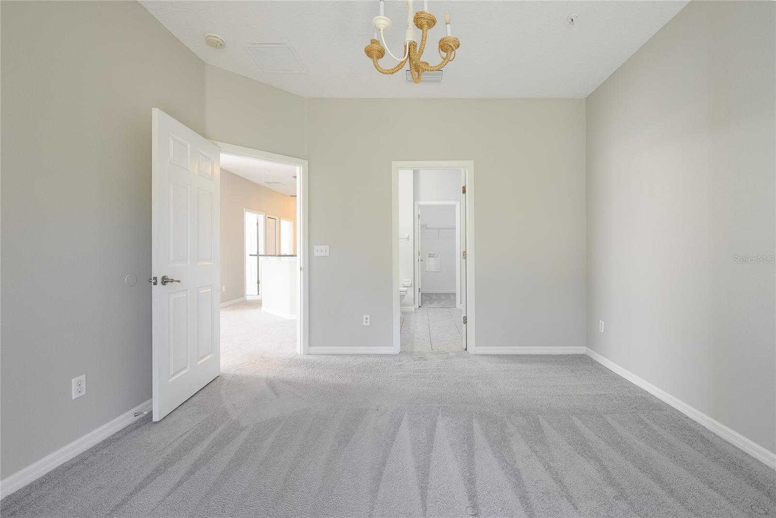 Image 9 of 22 For 5001 Kirkland Way 5001