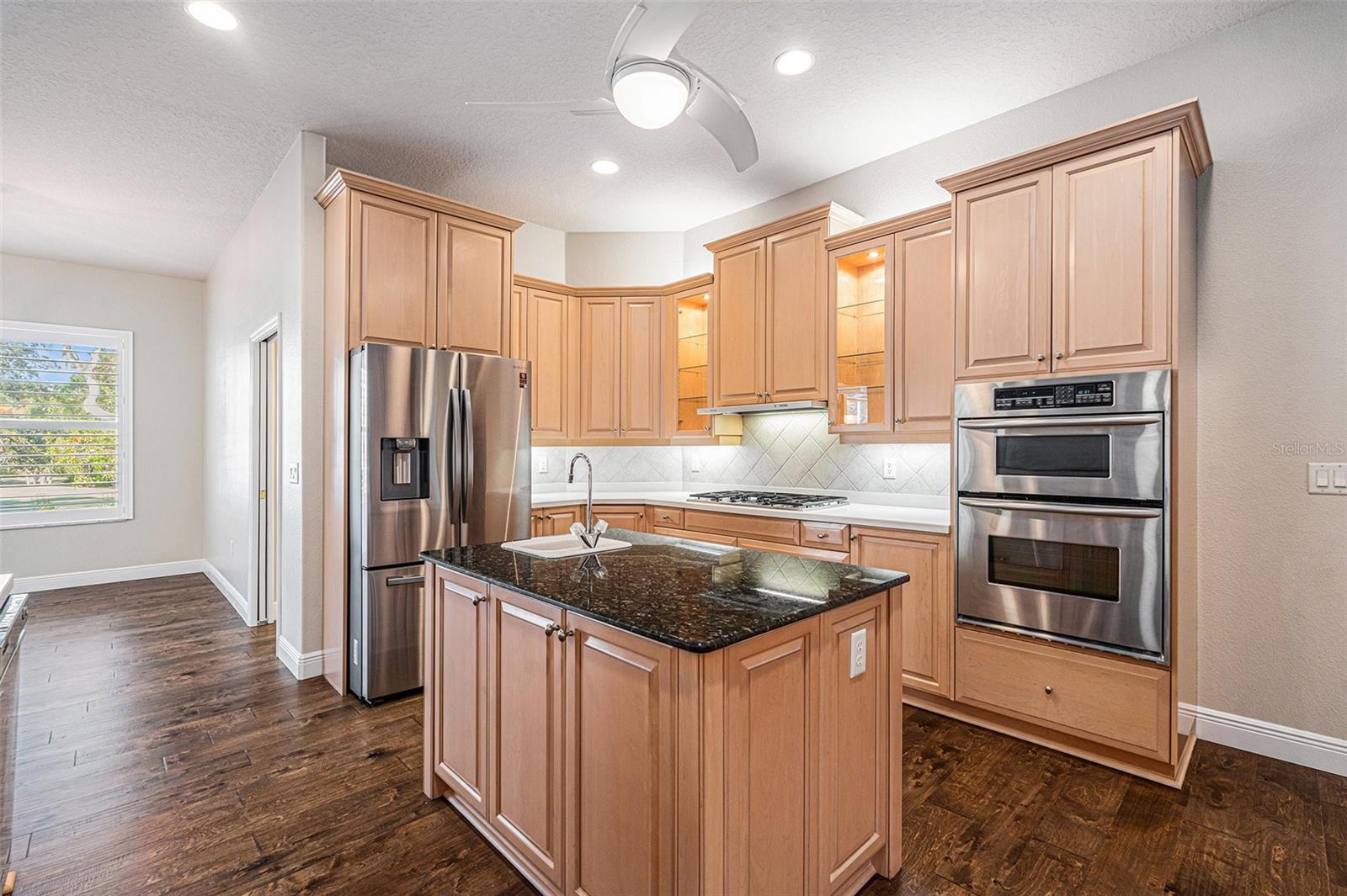 Image 15 of 38 For 19 Ryewood Circle