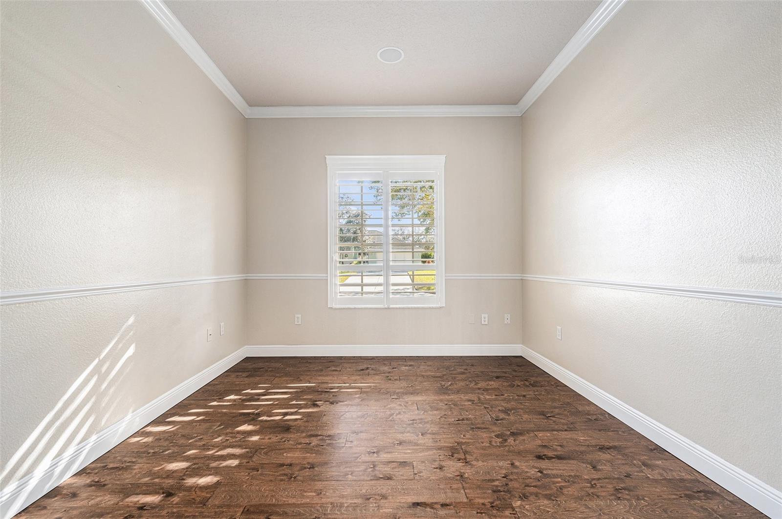 Image 18 of 38 For 19 Ryewood Circle