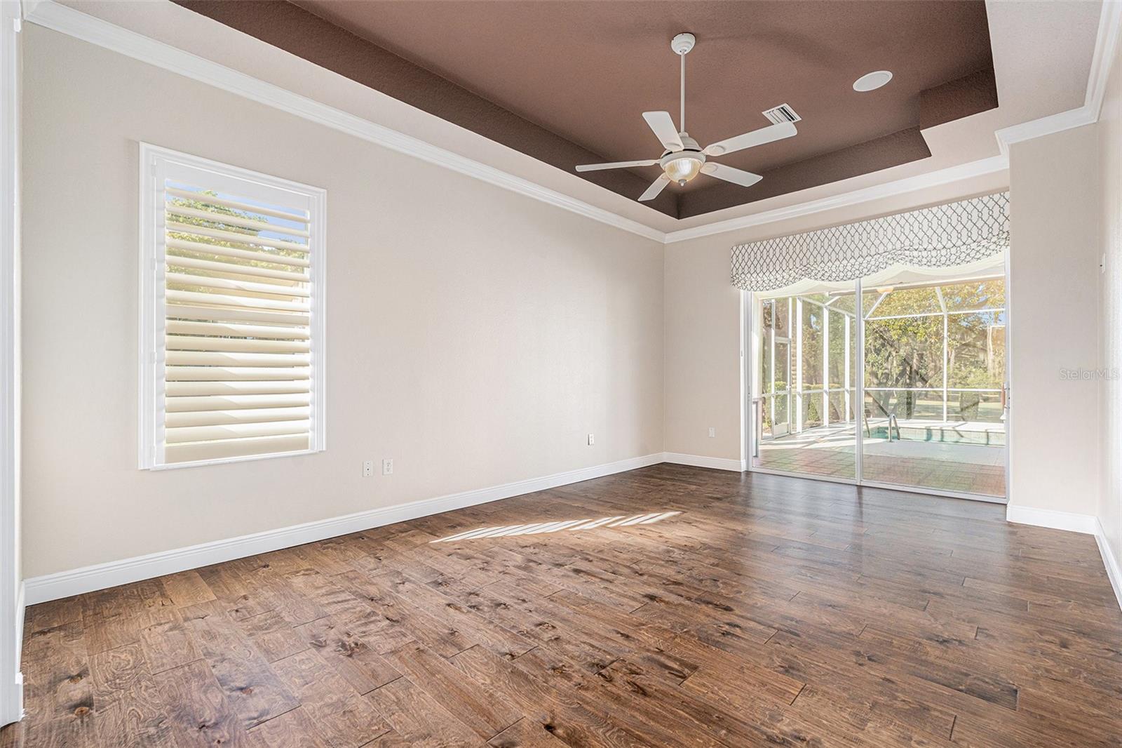 Image 20 of 38 For 19 Ryewood Circle