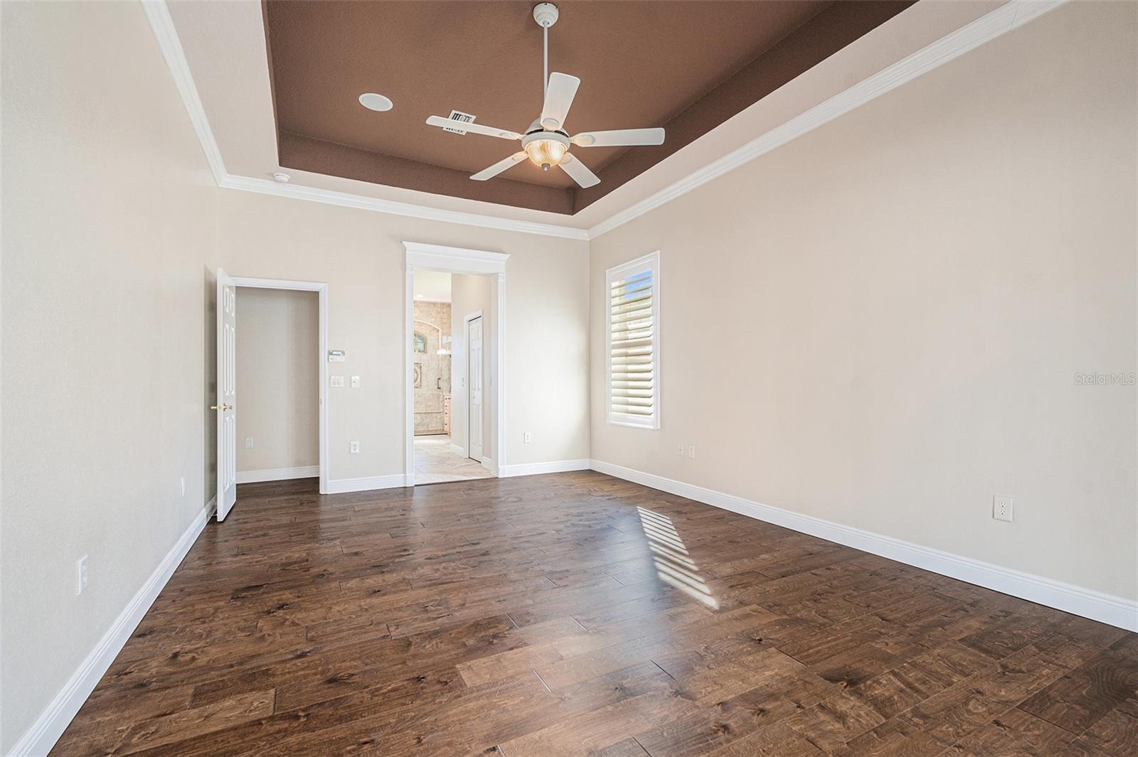 Image 21 of 38 For 19 Ryewood Circle