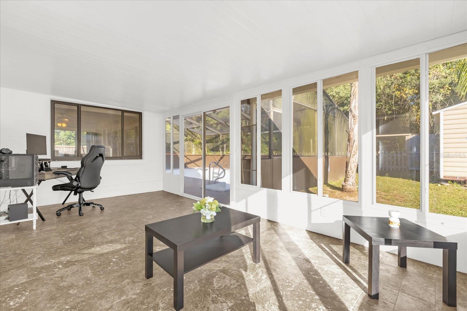 Image 10 of 21 For 409 Marion Oaks Drive