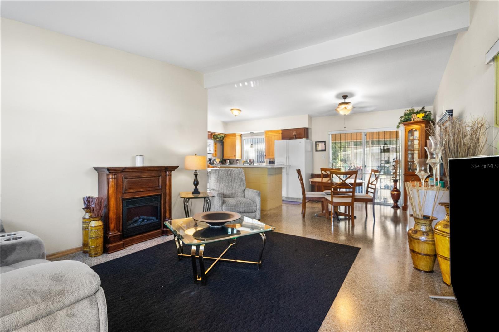 Image 3 of 19 For 528 Doctors Drive