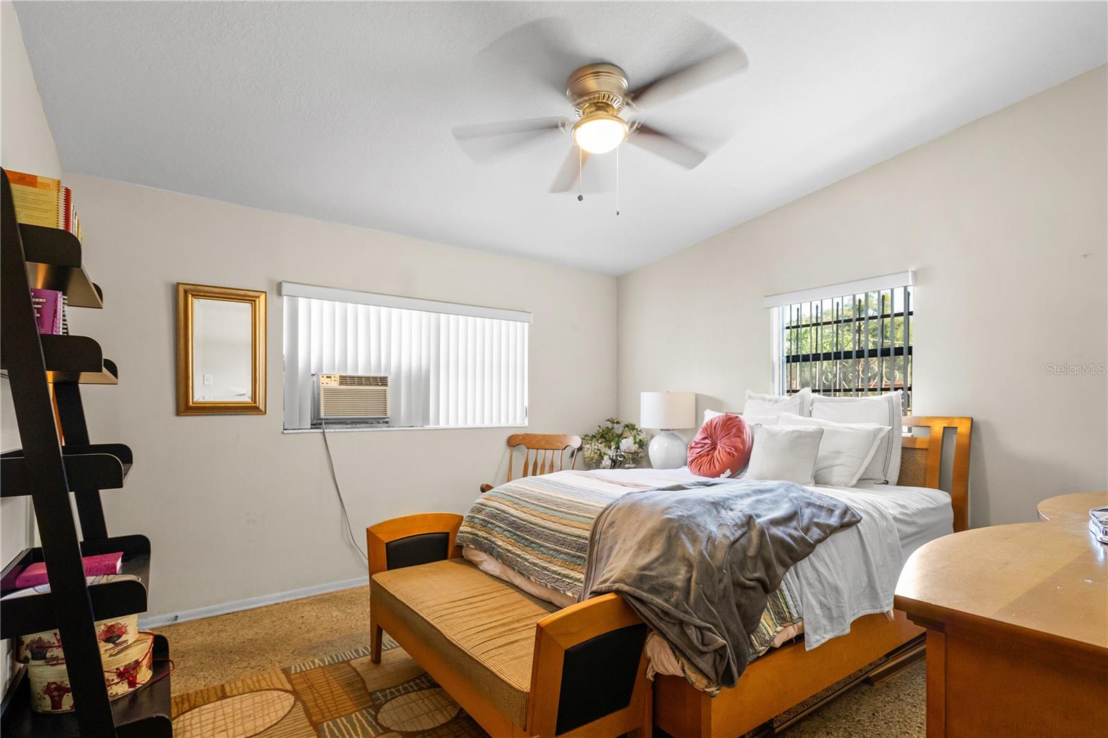 Image 9 of 19 For 528 Doctors Drive