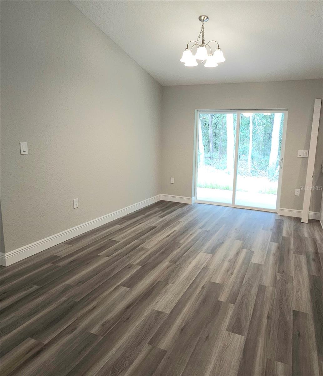 Image 6 of 13 For 10057 Athenia Drive