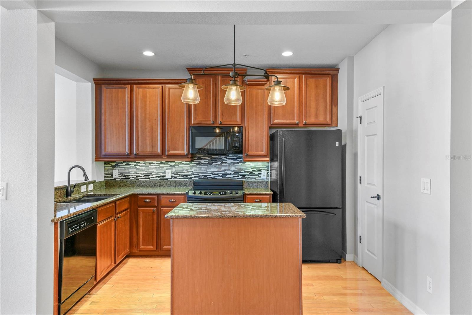 Image 12 of 34 For 2979 Upper Park Road