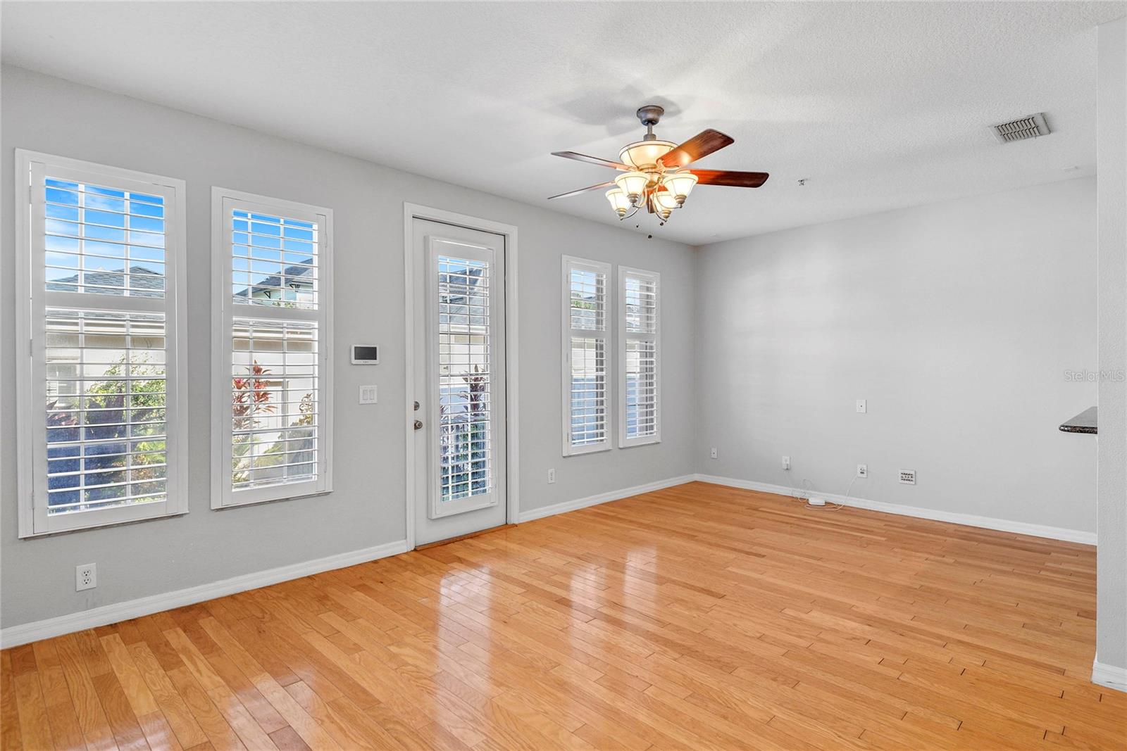 Image 19 of 34 For 2979 Upper Park Road