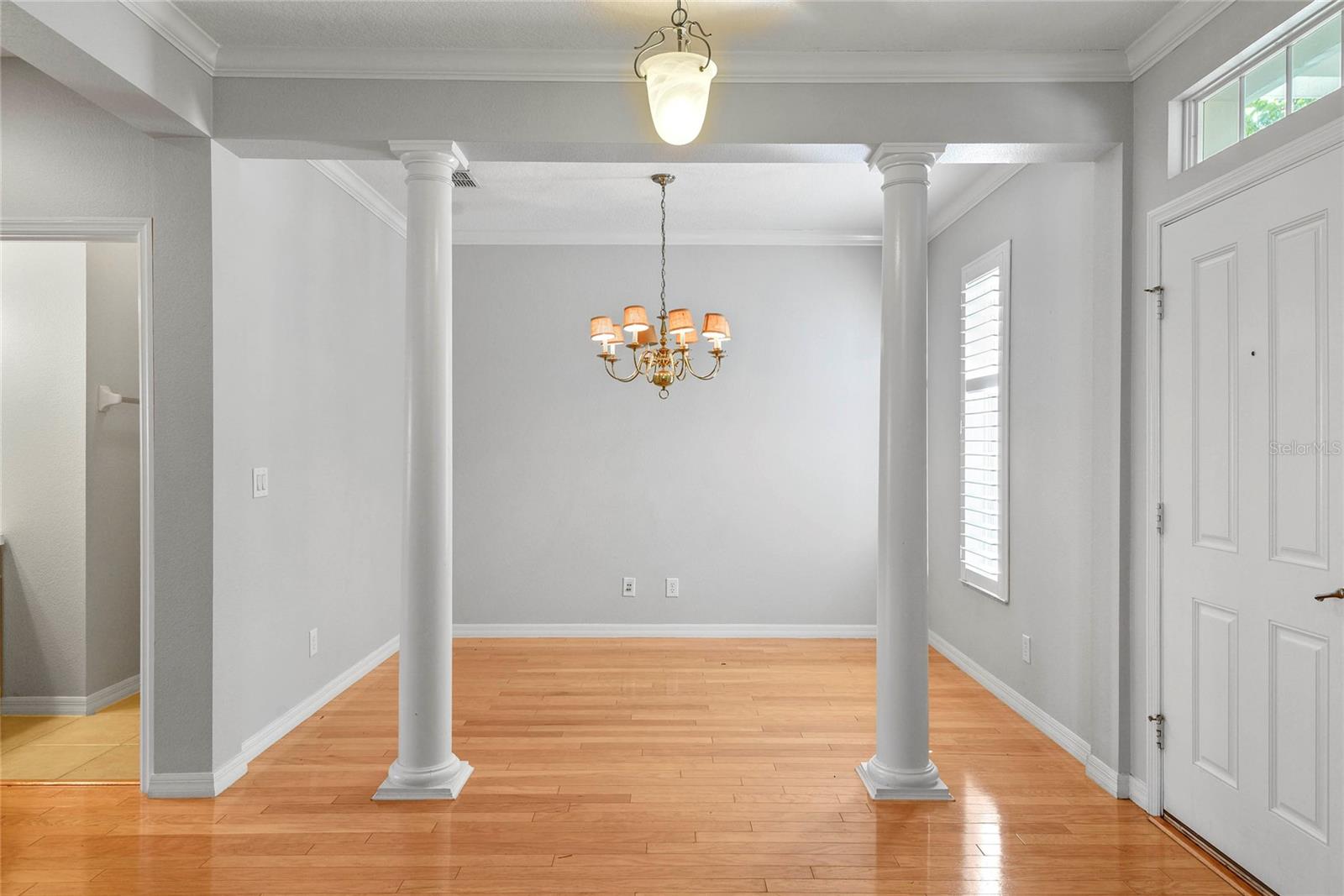 Image 6 of 34 For 2979 Upper Park Road