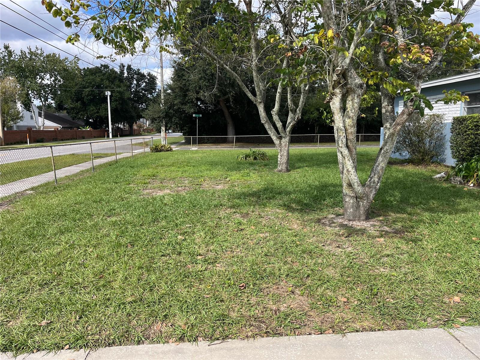 Image 11 of 29 For 1951 Crystal Lake Drive