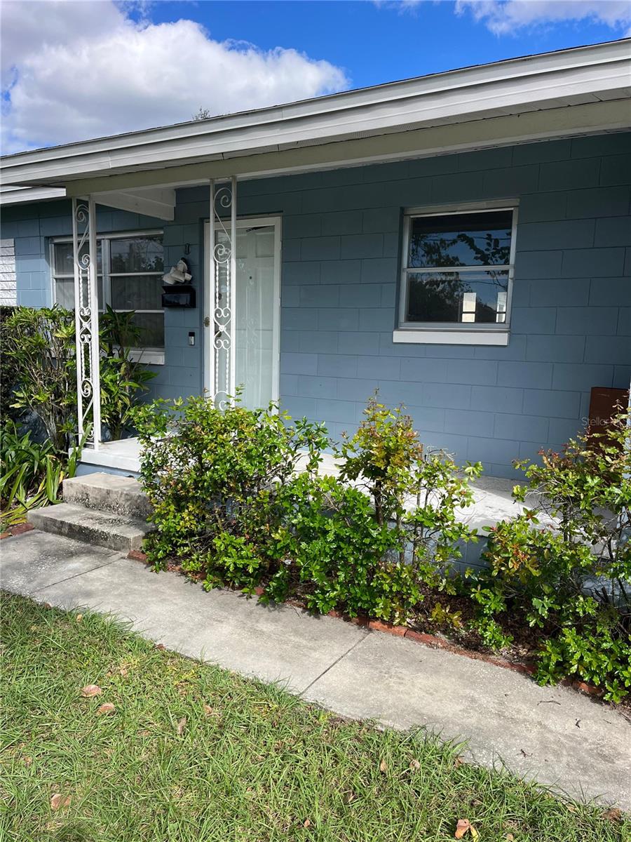 Image 5 of 29 For 1951 Crystal Lake Drive