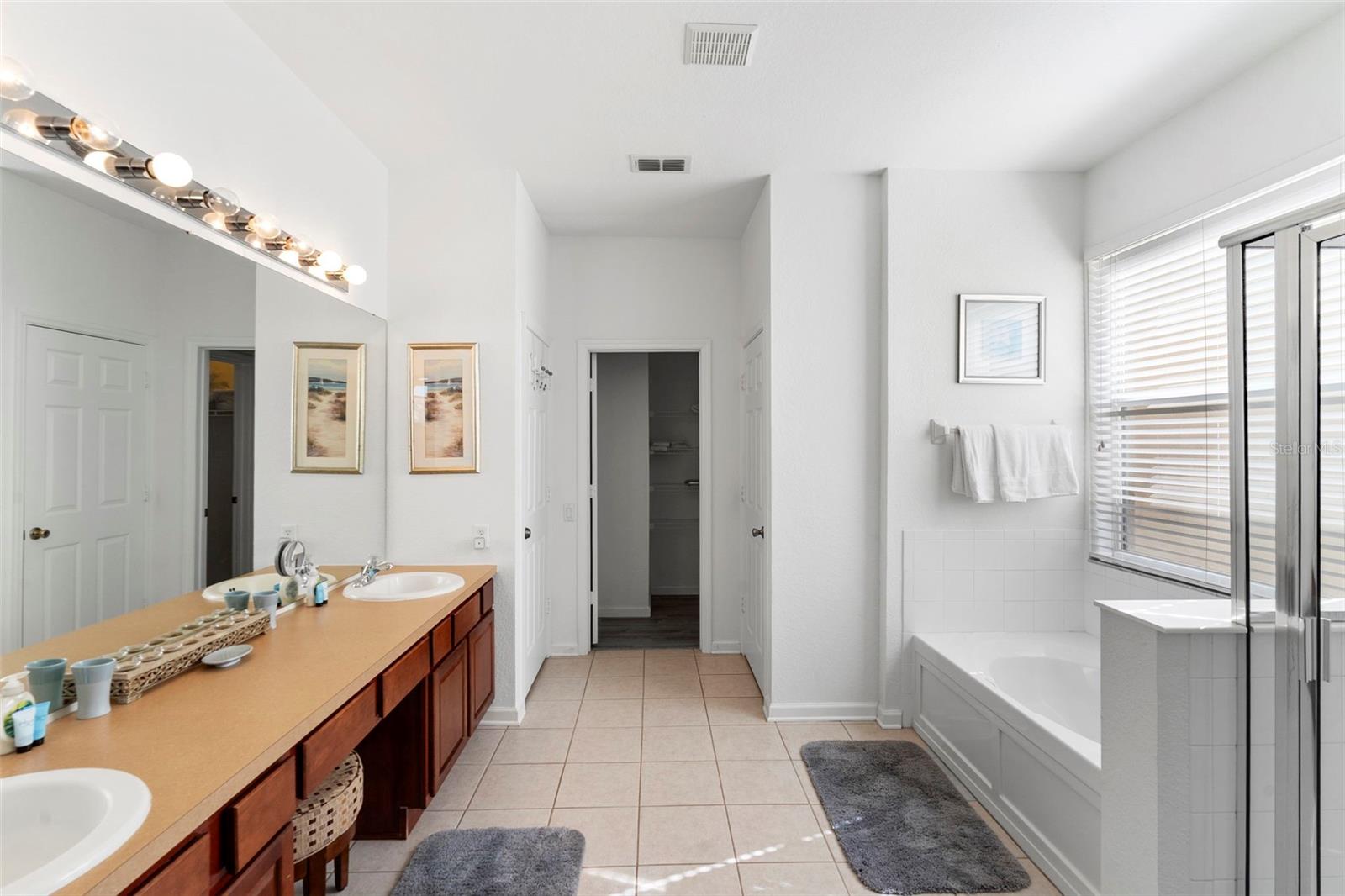 Image 24 of 58 For 2708 Manesty Lane