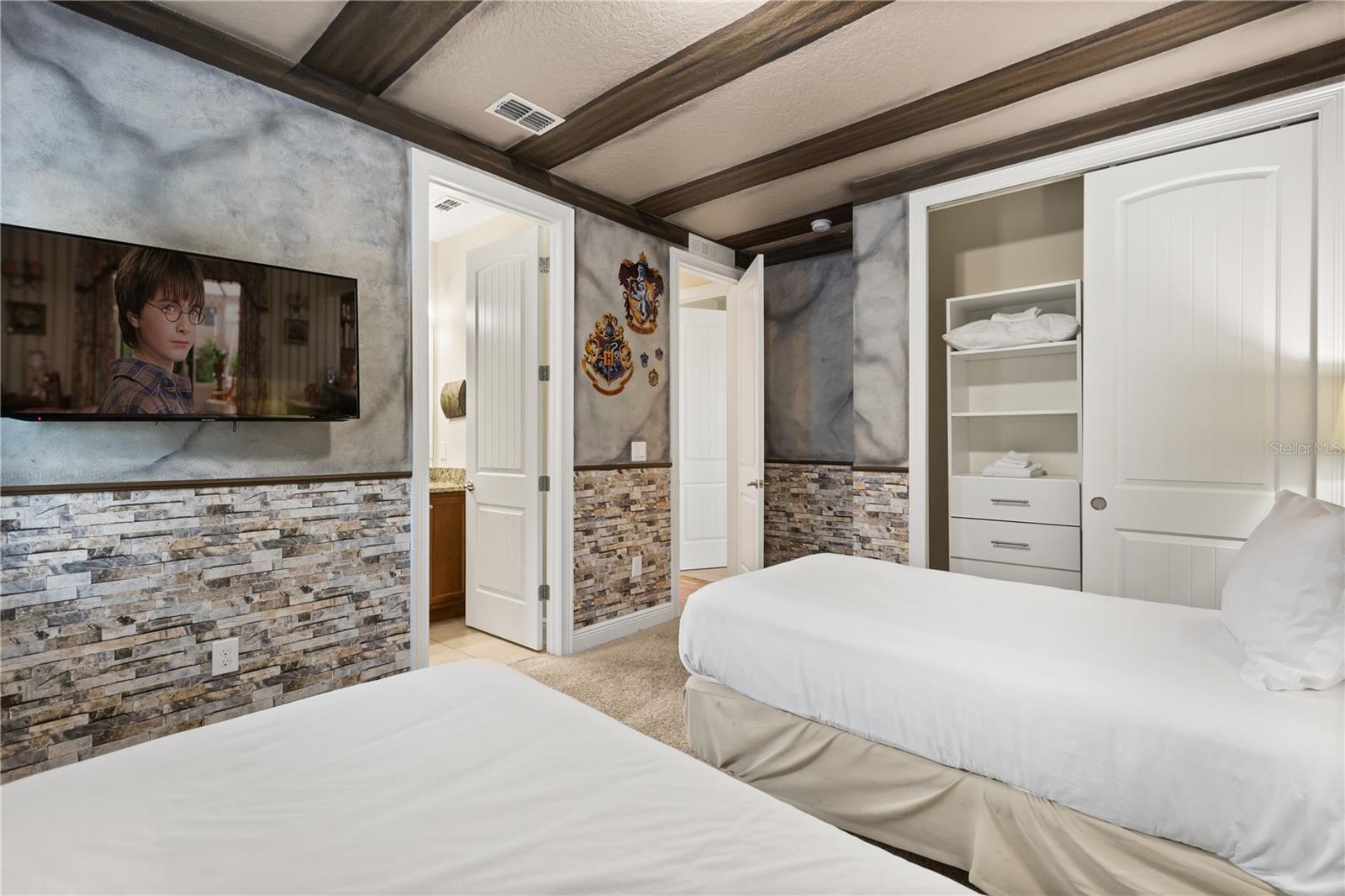 Image 12 of 29 For 7615 Brookhurst Lane